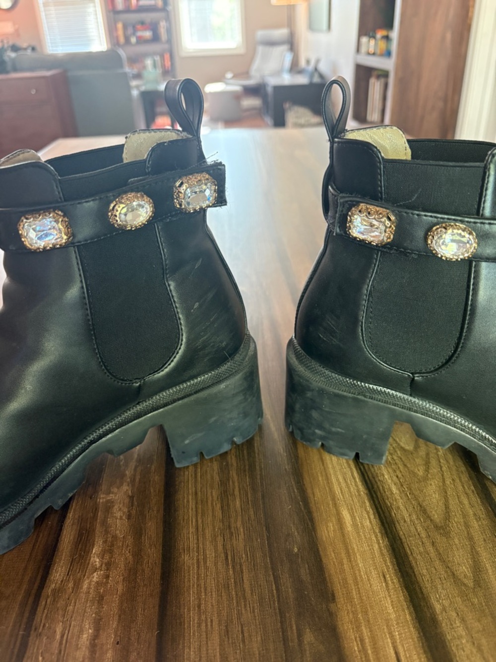 Steve Madden Amulet Chelsea Boots - Picture 6 of 8